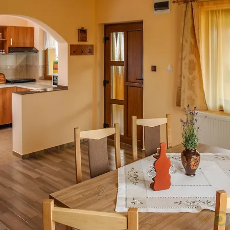 Apartamente Mano Apartmanok Praid Extérieur photo