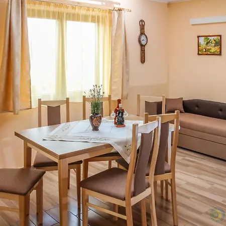 Apartamente Mano Apartmanok Praid Extérieur photo